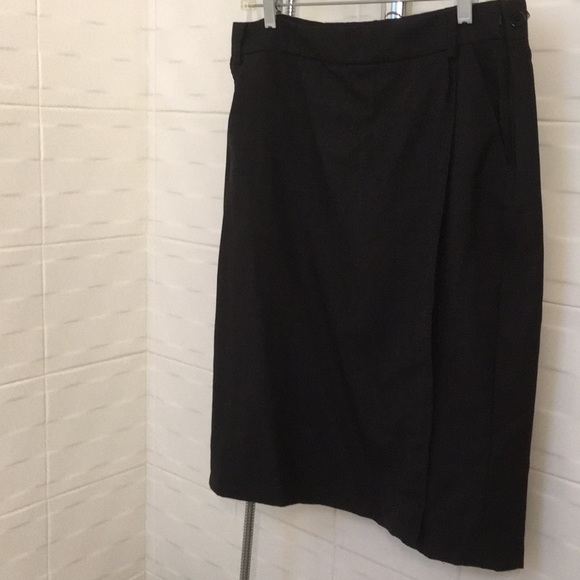 Skirt - Picture 1 of 3